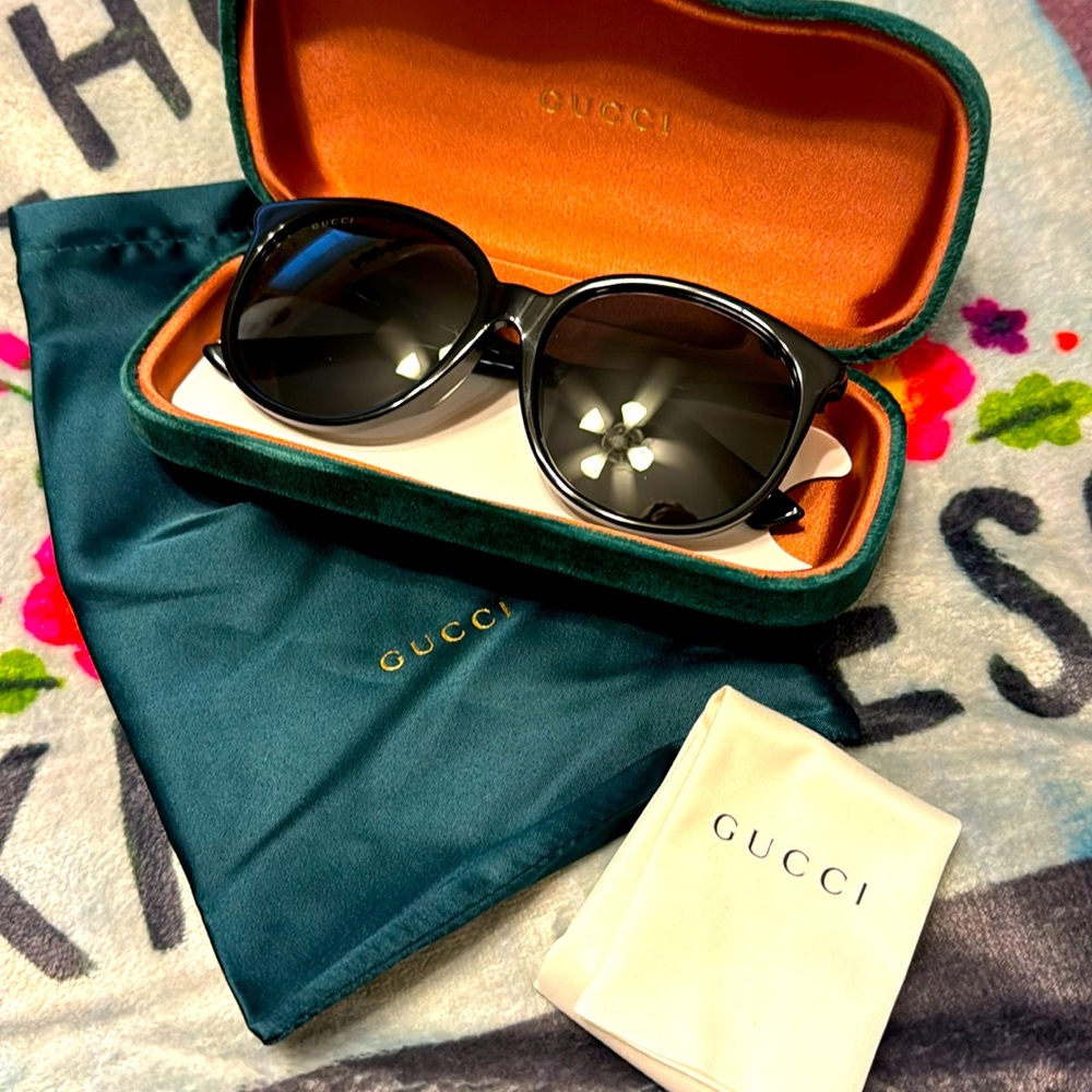 Gucci sunglasses
